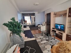 Prelungirea Ghencea, Cartier Latin